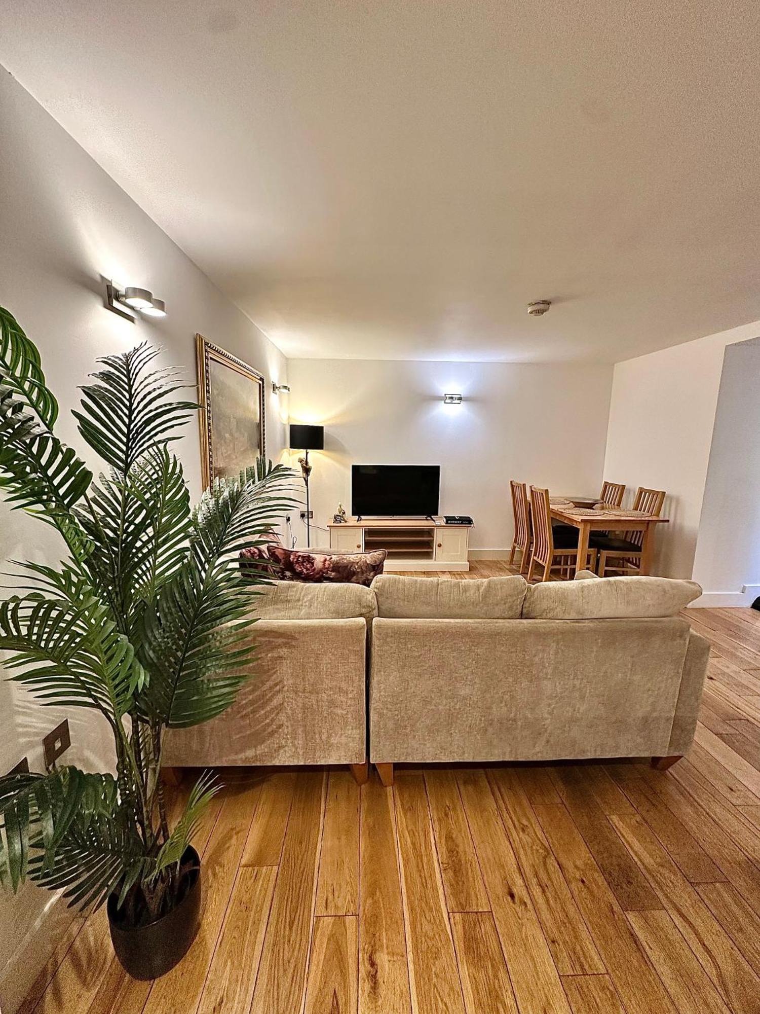 Opulent Oasis In London Lägenhet Exteriör bild